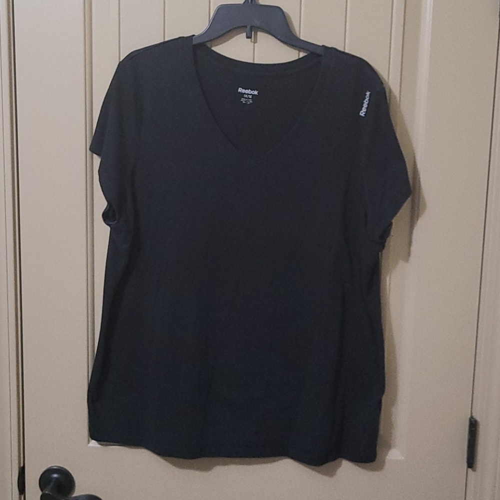 Reebok short sleeve tshirt